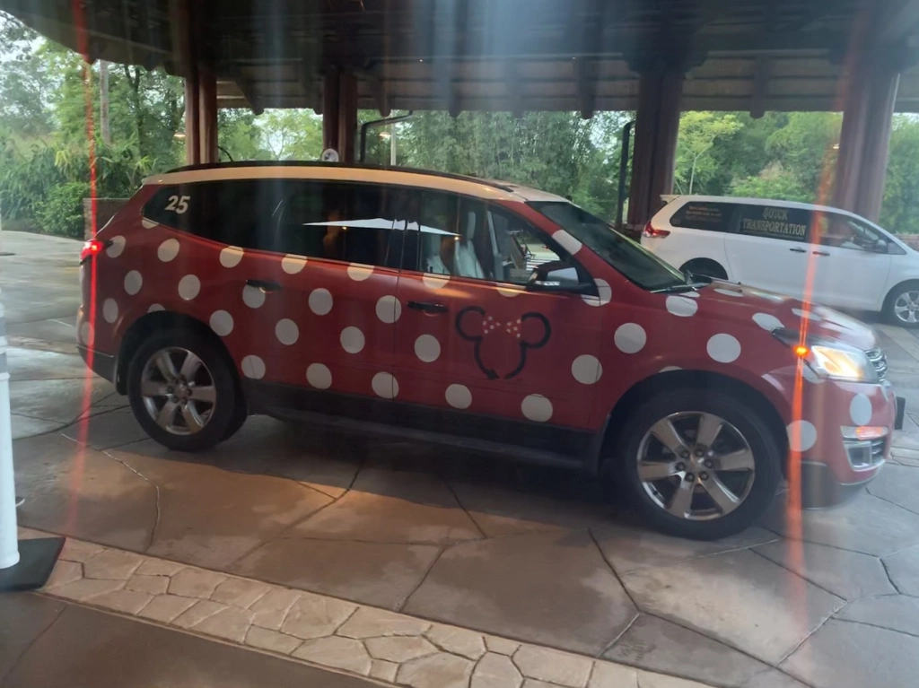 Minnie vans - Disney World Review by Stacey Ash Photography